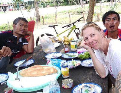 Mark & Jill Moran Cycling on the  tour with redspokes